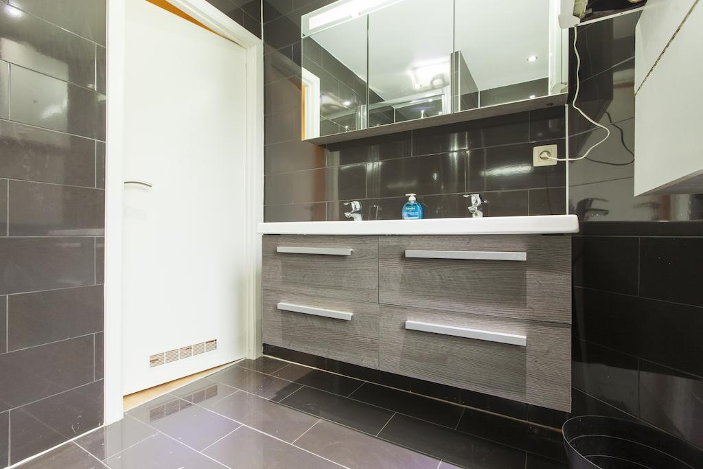 Madou City Center Apartment Брюссель Номер фото