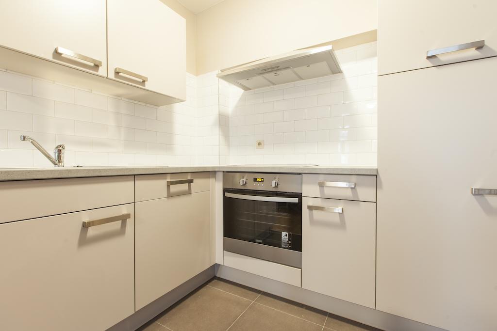 Madou City Center Apartment Брюссель Номер фото