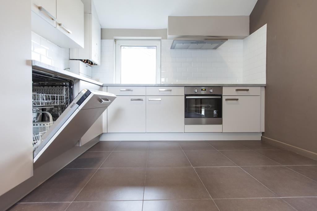 Madou City Center Apartment Брюссель Номер фото